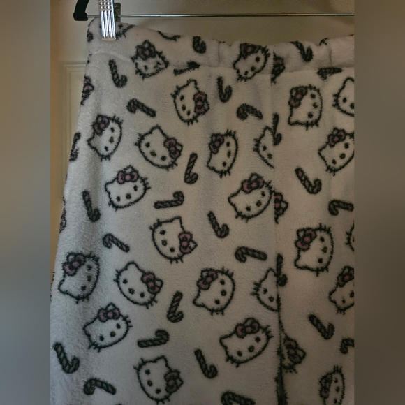 Hello Kitty Kids Pajama Bottoms - White and Black - Picture 2 of 6